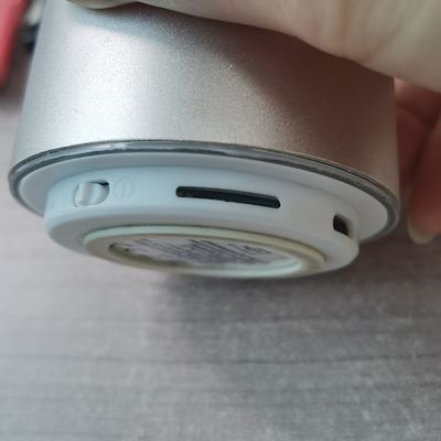 CE ROHS chứng nhận Portable Bluetooth loa tay miễn phí 69x69x42mm