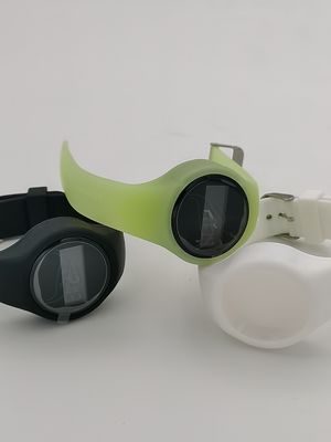 Multi Function ABS Silicone Digital Step Counter Bracelet với màn hình thời gian 24h