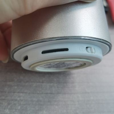 Professional Wireless Portable Bluetooth Wireless Speaker DC5V 1A Với Radio FM